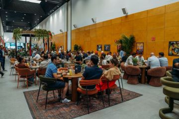 Vive la emoción de Madring desde Traction Club y Terrace.</br>Dos espacios para disfrutar del ambiente de la Fórmula 1.</br>Exclusividad y pasión por el motor
