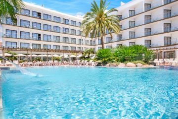Hotel 4 estrellas <br /> pack Costa F1